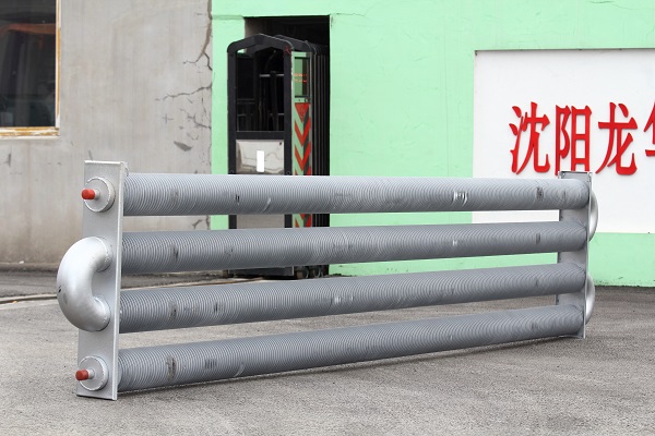 钢制翅片管散热器3.jpg