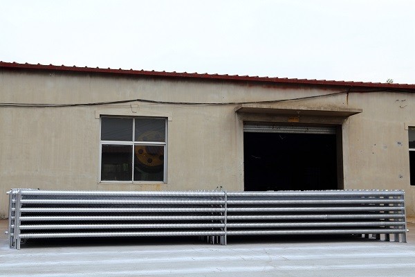 钢制翅片管散热器8